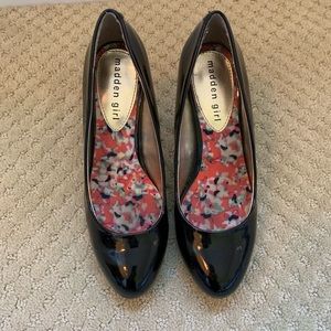 Maddengirl Black Platform Pumps